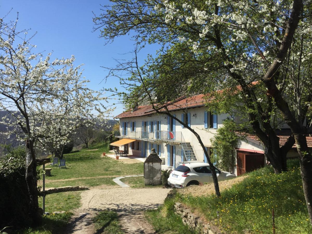 Bed and Breakfast Casa Langa Di Lola Mango Zewnętrze zdjęcie