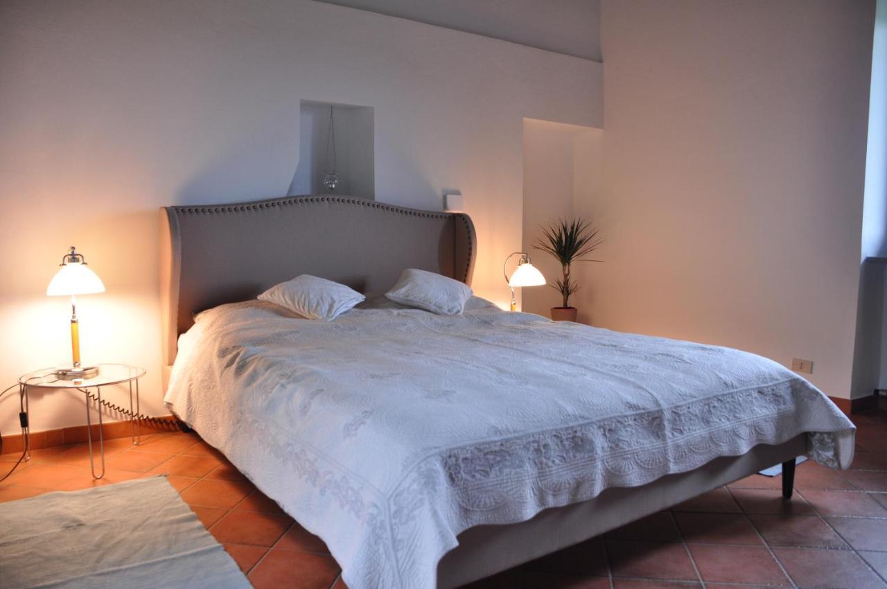Bed and Breakfast Casa Langa Di Lola Mango Zewnętrze zdjęcie