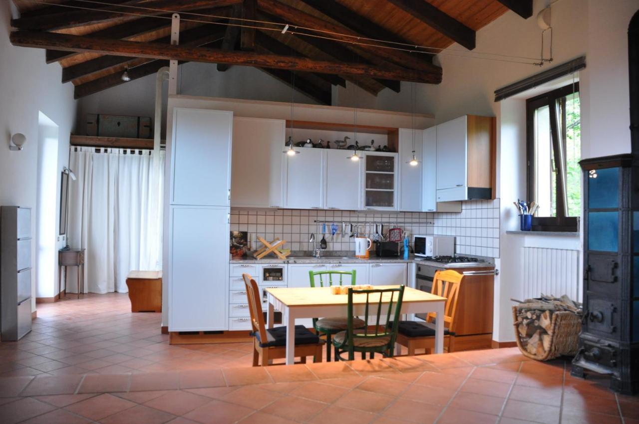 Bed and Breakfast Casa Langa Di Lola Mango Zewnętrze zdjęcie