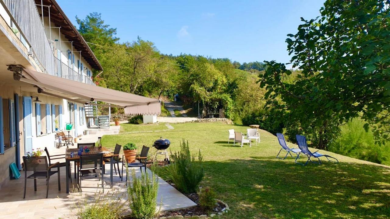 Bed and Breakfast Casa Langa Di Lola Mango Zewnętrze zdjęcie
