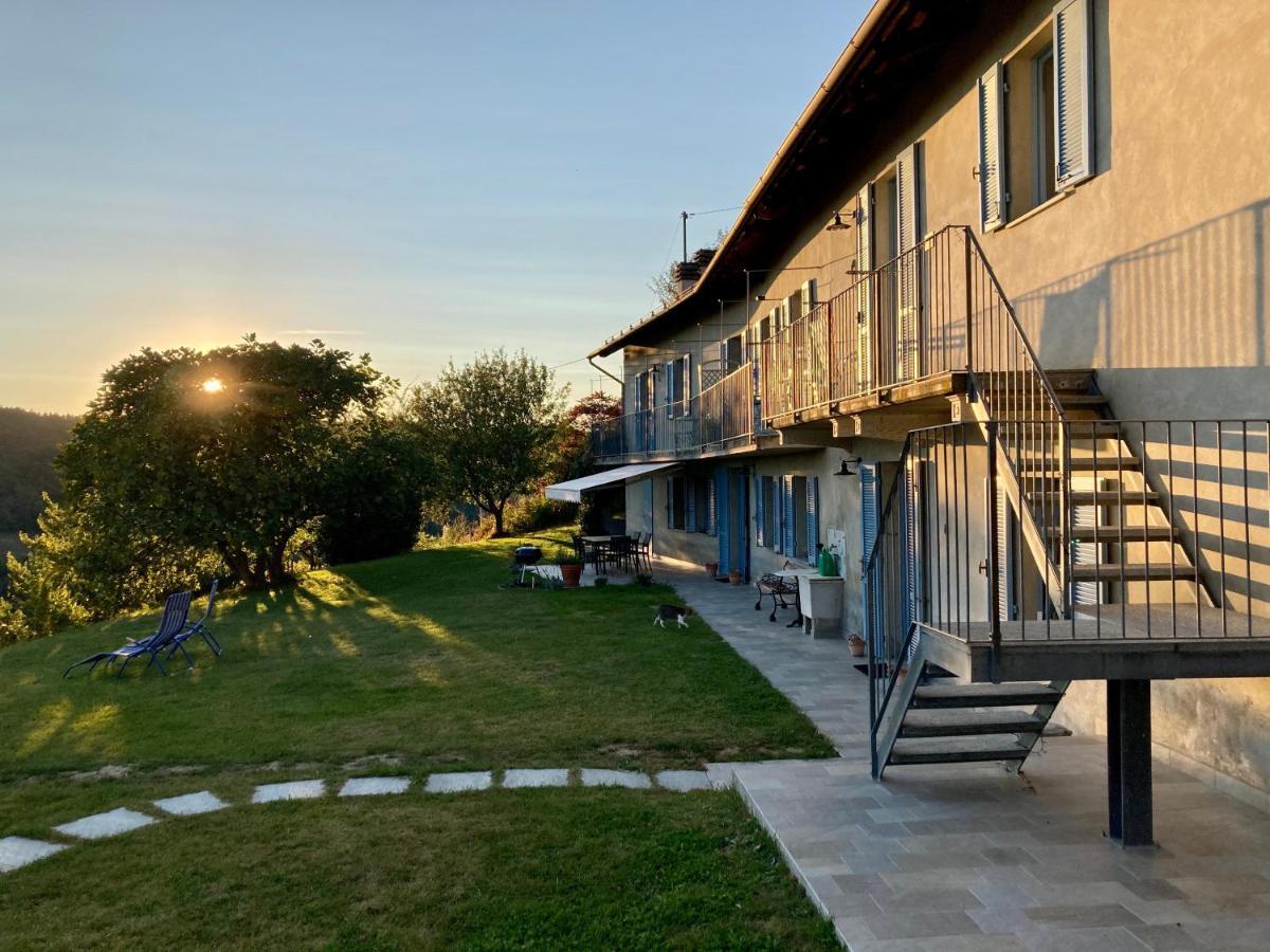 Bed and Breakfast Casa Langa Di Lola Mango Zewnętrze zdjęcie